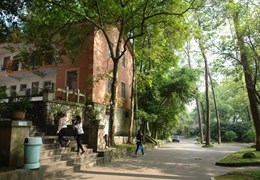 betway必威西汉姆联桂林校区